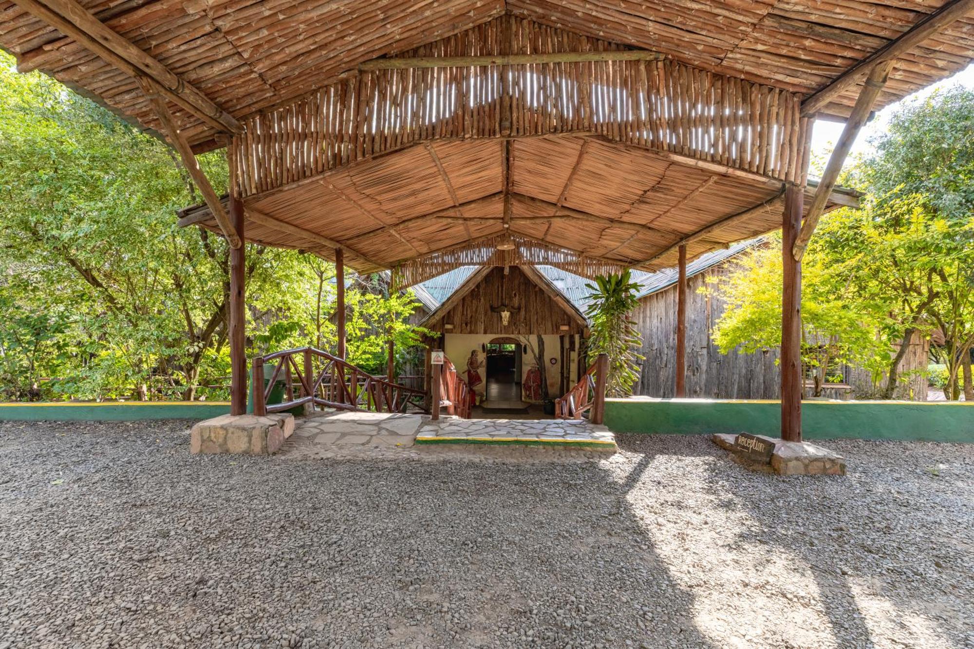 Sentrim Mara Lodge Ololaimutiek エクステリア 写真