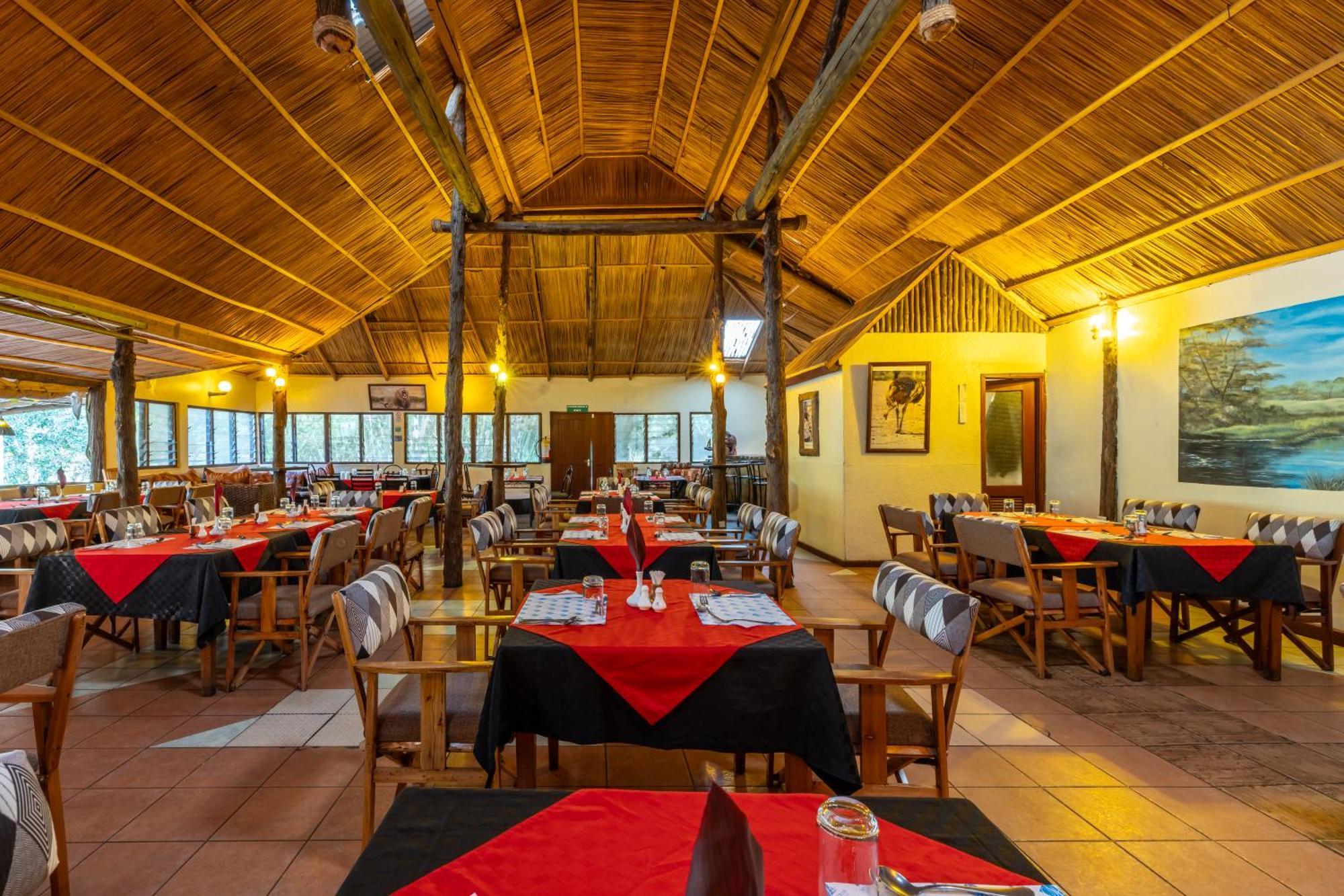 Sentrim Mara Lodge Ololaimutiek エクステリア 写真