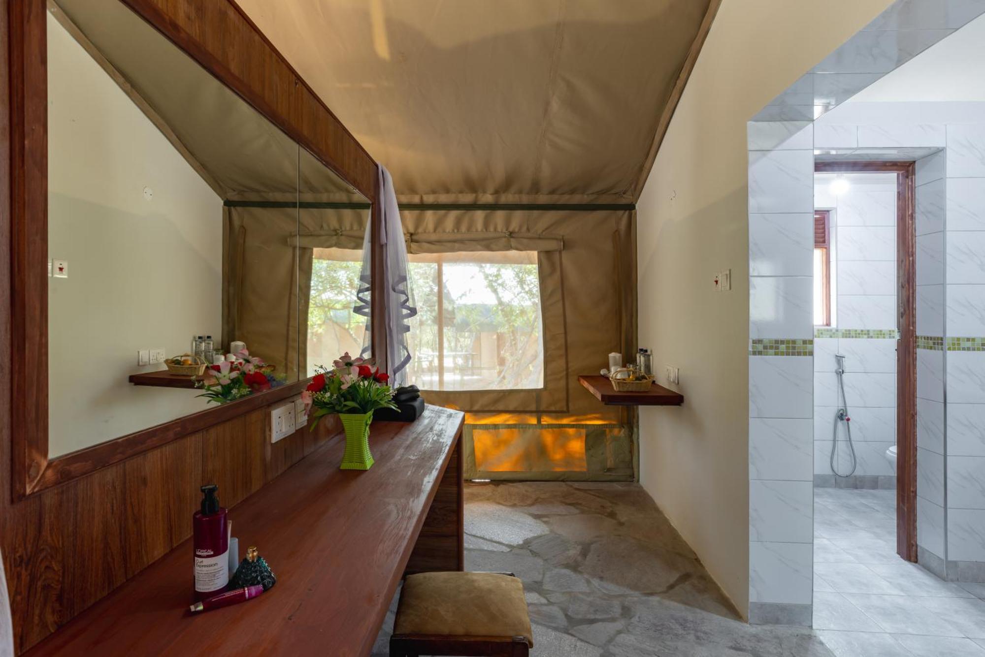 Sentrim Mara Lodge Ololaimutiek エクステリア 写真