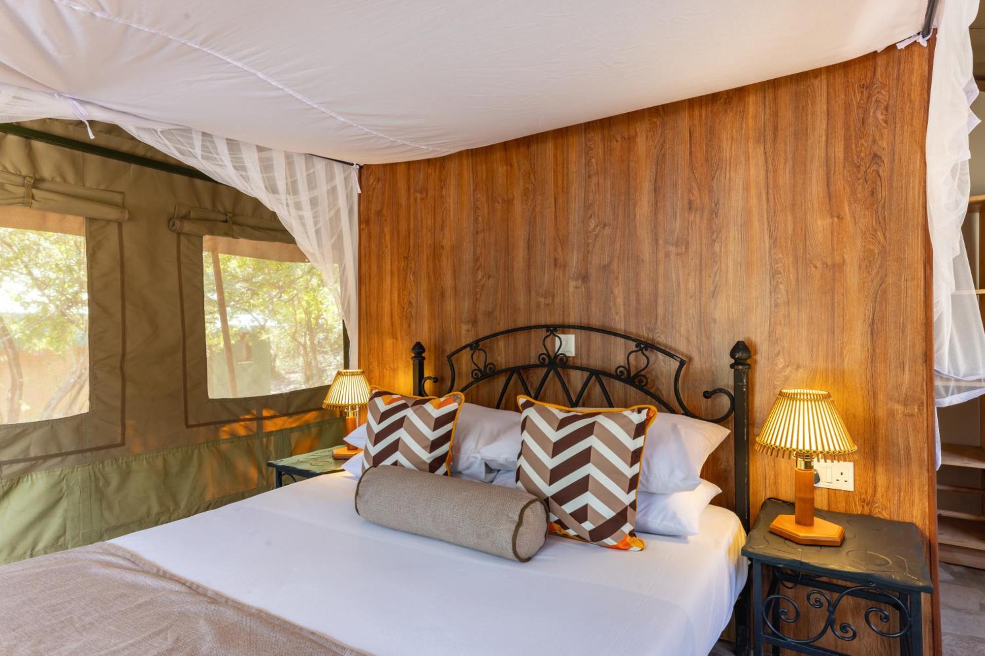Sentrim Mara Lodge Ololaimutiek エクステリア 写真