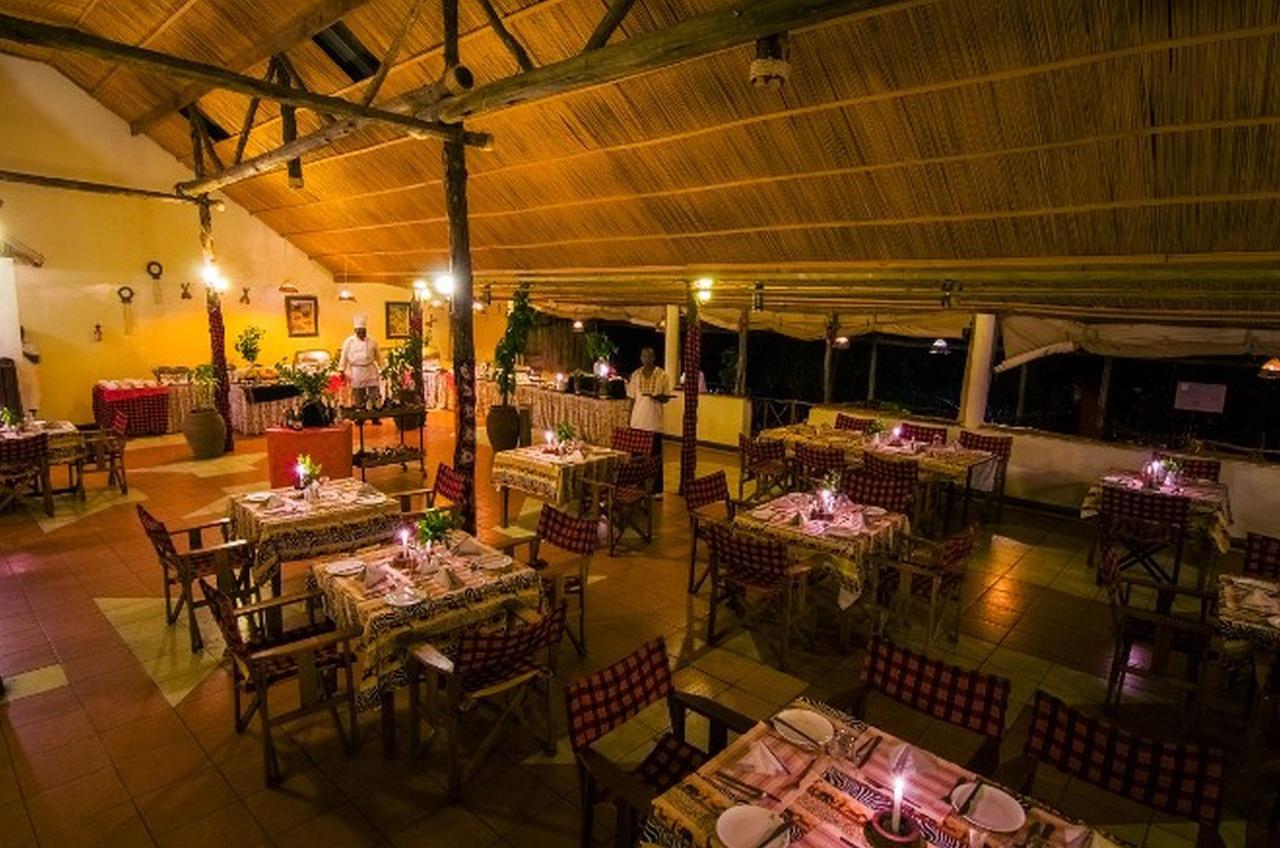 Sentrim Mara Lodge Ololaimutiek エクステリア 写真